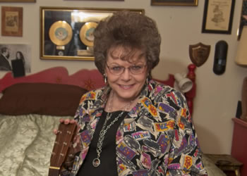 Jeannie C. Riley / dogumgunu.net